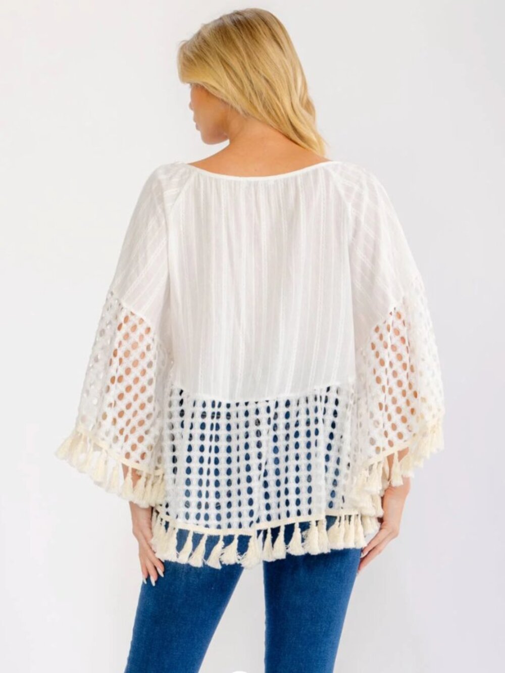WOMEN'S LONG SLEEVE TASSEL TRIM BEAUTIFUL CROCHET TUNIC TOP - Picture 3 of 3